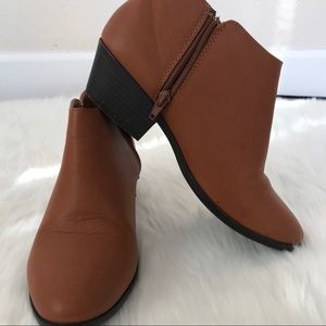 (3X$20🛍)  booties girl (etc by: rue21)